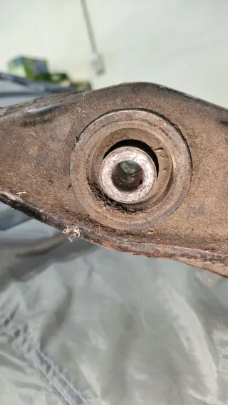 Trapecio delantero izquierdo Honda Civic EJ9