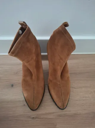 Botines Gloria Ortiz piel marrón