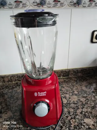 Batidora de vaso Russell Hobbs roja
