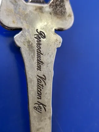 Chiave apribottiglie souvenir Vaticano