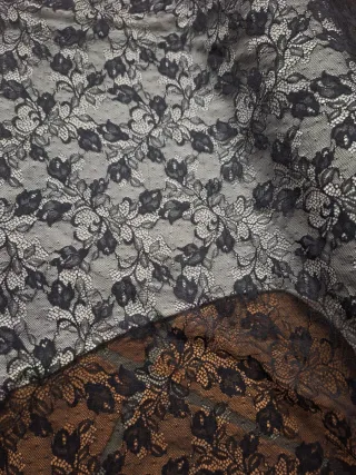 Tessuto pizzo elasticizzato nero H 145 cm