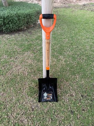 Pala cuadrada Truper T-2000