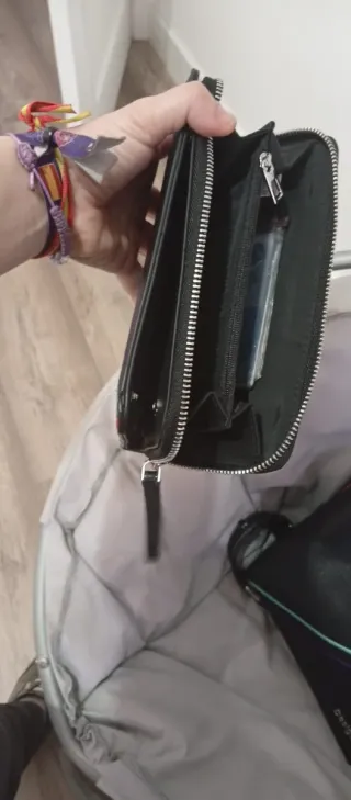 Mochila y monedero Desigual negro