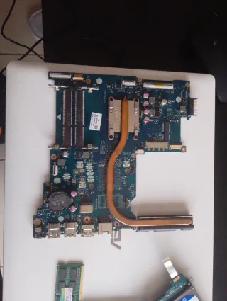 Piezas de portátil: Placa base, HDD, RAM, Ventilad