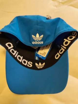 GORRA ADIDAS ADICOLOR CLASSICS AZUL Y BLANCA UNISE