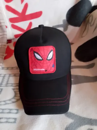 Gorra Spiderman Negra y Roja
