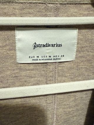 Abrigo elegante Stradivarius beige