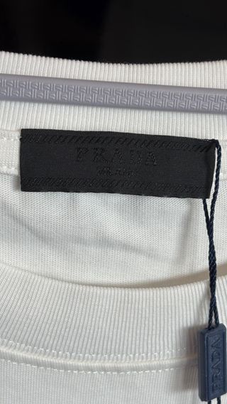 Camiseta Prada Linea Rossa