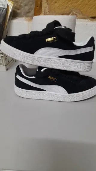 Zapatillas Puma Suede XI Negras y Blancas