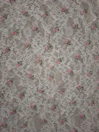 Tessuto pizzo con roselline H 130 cm