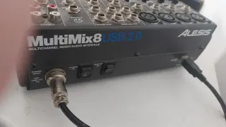 Alesis MultiMix 8 Mezclador Interfaz Audio