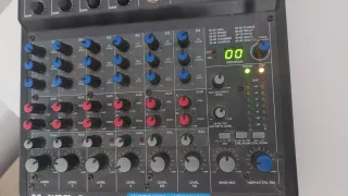 Alesis MultiMix 8 Mezclador Interfaz Audio