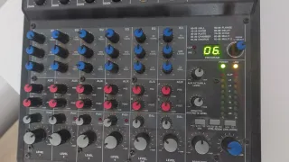 Alesis MultiMix 8 Mezclador Interfaz Audio