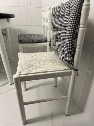 Mesa de cocina blanca extensible con 6 sillas