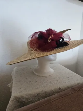 Pamela Beige y burdeos