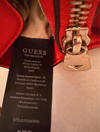 Borsa Guess Rossa con ciondolo