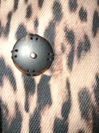 Abrigo Mango Animal Print Talla M