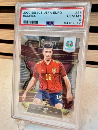 Cromo Panini 2020 de Rodri con España en PSA 10