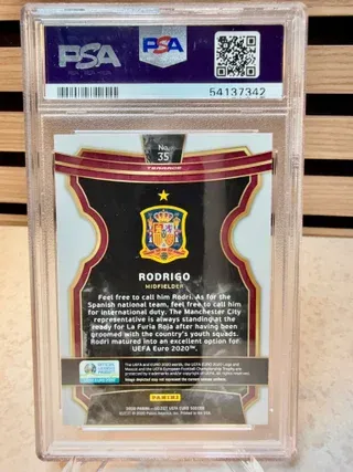 Cromo Panini 2020 de Rodri con España en PSA 10
