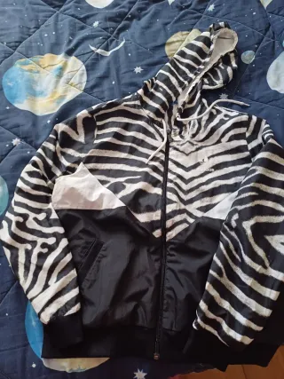 Sudadera Adidas Cebra Blanca y Negra