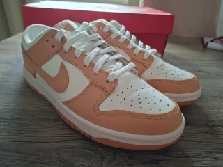 Nike Dunk low