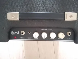 Amplificador Bajo Fender Rumble 15