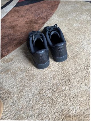 Nike Air Force 1 Low '07 Negras Talla 46