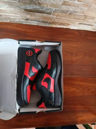Nike Air Force 1 Deadpool