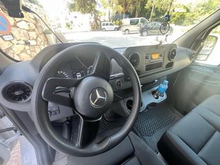 Mercedes-Benz Sprinter 2021