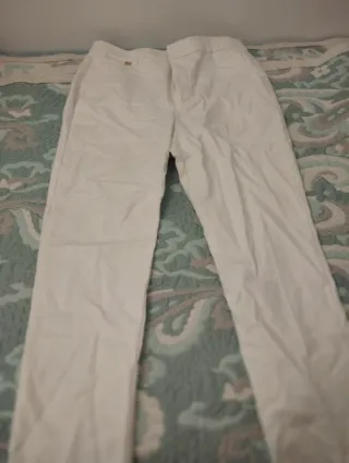 Pantalones blancos