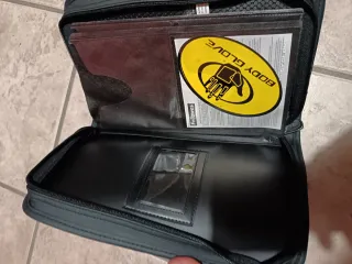 Astuccio Body Glove porta cd/dvd/dischetti