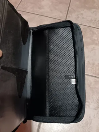 Astuccio Body Glove porta cd/dvd/dischetti