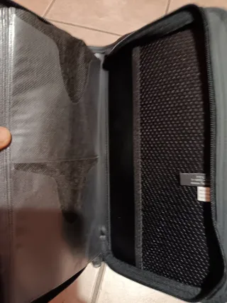 Astuccio Body Glove porta cd/dvd/dischetti