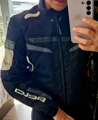 Chaqueta Moto Mujer Bela Negra y Gris Talla L.