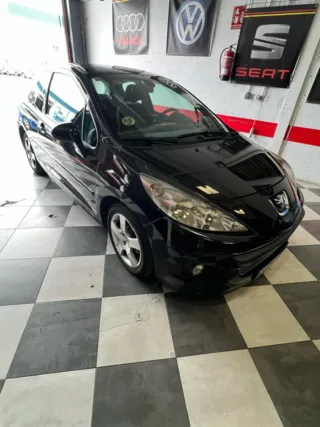 Peugeot 207 1.6 HDI 2010 Distintivo B