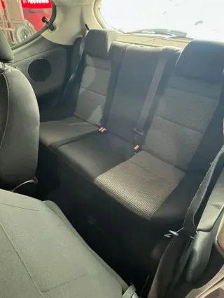 Peugeot 207 1.6 HDI 2010 Distintivo B