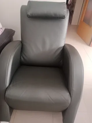 Sofá con balanceo gris