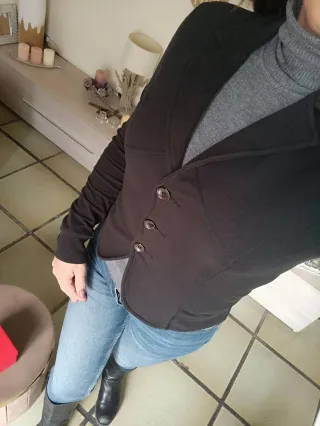 Giacca donna nera corta con strass