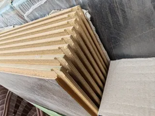 Suelo laminado Tendency Extra AC4 8mm. Hay 4 cajas