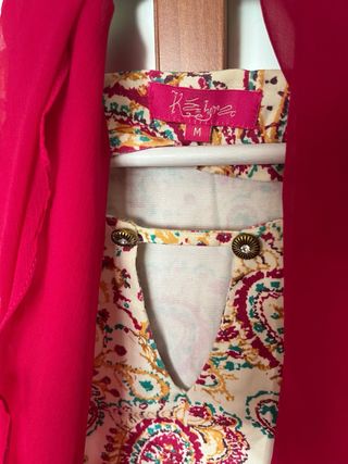 Vestido estampado paisley con volantes