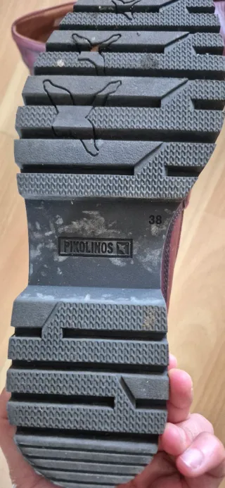 Zapatos Pikolinos Granate Talla 38