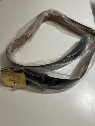 Correa de traje con hebilla dorada ejercito