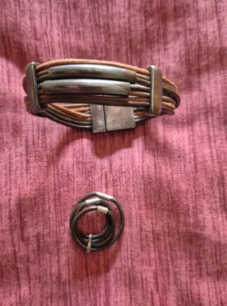 Lote Colgante, 2 Pulseras y 1 Anillo