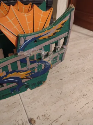 Barco de juguete dragón