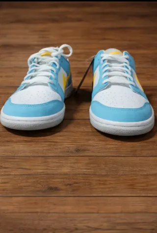 Nike Dunk Low Talla 38 Azul y Blanco unisex