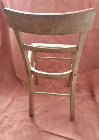 Silla de madera para descanso