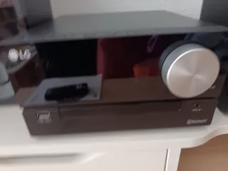 Mini cadena LG Bluetooth Negra