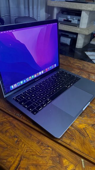 Macbook Pro 2016 i5 8GB 256GB Cinza Espacial