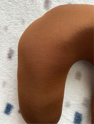 Cojín de viaje 2 en 1 reversible-Mono/Reposanucas