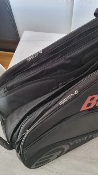 Paletero Bullpadel Negro